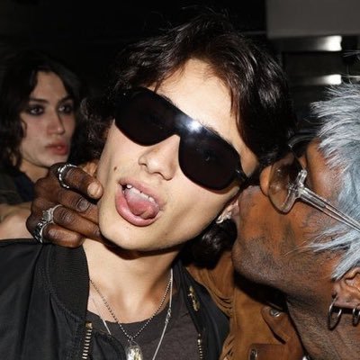 livv1cious's profile picture. may ryan d sleep in peace