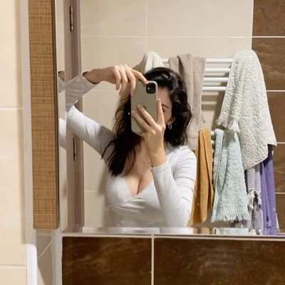 vionnaaflyy's profile picture. just4fun🙏🏻 bukan kaum mendang mending👏🏻 📍JKT AREA