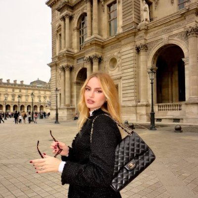 afktl89378938's profile picture. Hard work may not necessarily shine, but it will definitely glow