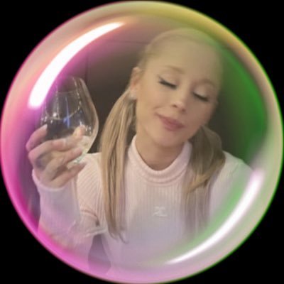 aarianagrdnndx's profile picture. fan account, not impersonating | ifb instantly ☼｡˚❀ *ꕤ @arianagrdnndxx