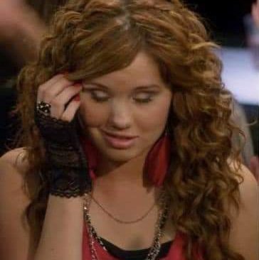 poppythegoat123's profile picture. 