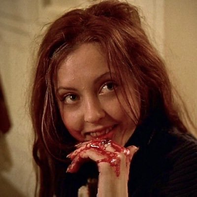 ShyyVenuss's profile picture. . . . . . . 𖦹ೃ࿔ eat the rude 𖦹ೃ࿔ . . . . . . .