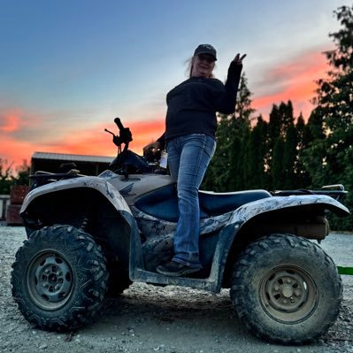 bucketaluvin's profile picture. 