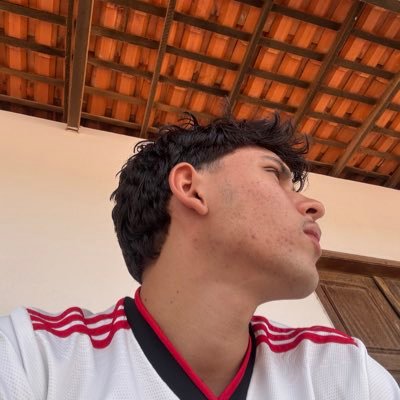 lirapgabriel's profile picture. put on a happy face