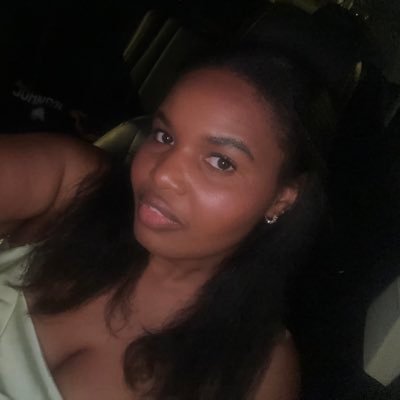 ShariBailey's profile picture. Disney Dream Maker ✨