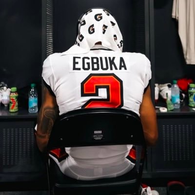 LuhTrvn_'s profile picture. unbiased