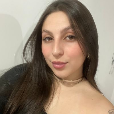 chueiri_y's profile picture. https://t.co/npCCZL2Cr7 UEPG ⚖️🔥 / Aquariana ♒️ / Palmeiras 💚 / aguentou mt e ainda foi simpática