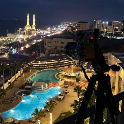 theManJund's profile picture. All that is Gold does not Glitter🍁 The Crownless Again Shall Be King👑.                                                                     RT ≠ Endorsement