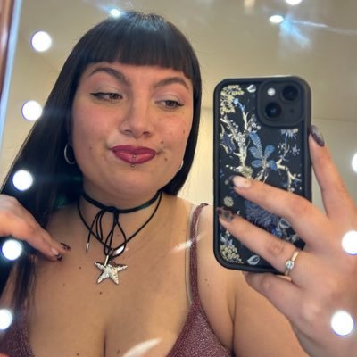 sofradiccioni_'s profile picture. rara vez esta vida tiene sentido amor // 25