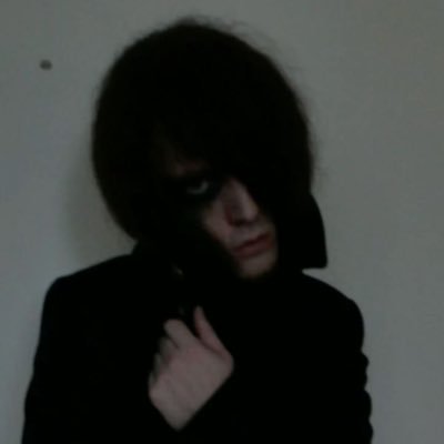 3mpt_y's profile picture. Everything is romantic