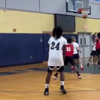 teyondennis's profile picture. C/O2029 | Eustis High school | 3.1 GPA | 6’1 | Instagram showtime_tj24|