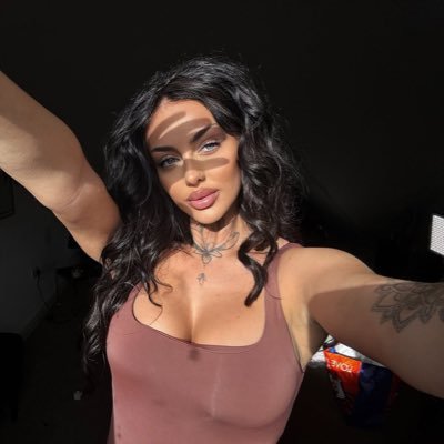 sofia_7463's profile picture. I sell 🌶️  Venmo: https://t.co/uJQybaq5cM