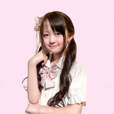 yuhina1114's profile picture. @17__diary *＋・ななゆひなです。°* ★小学4年生★ 17.diaryのメンバーになりました★よろしくおねがいします★*。コメントありがとうございます♡.*･ﾟ" リプ、DMは返信出来ませんのでメッセージは公式へ問い合わせてください。 ＃宮崎 #小学生アイドル