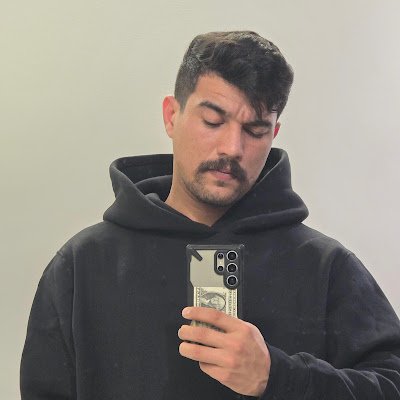 TahaA32304's profile picture. 