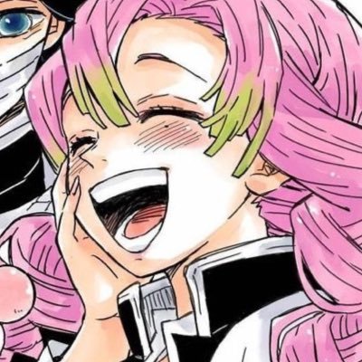 uma vampira inglesa peituda e nojenta que ama a Sakura