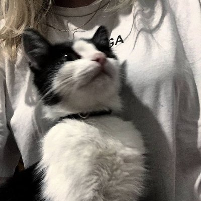 Aura777500's profile picture. To the world you may be one person, but to one person you may be the world.