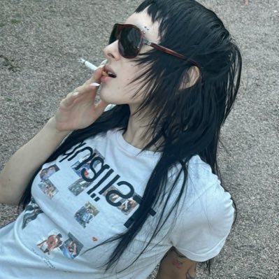 o0p0o0q's profile picture. في دمي براكين