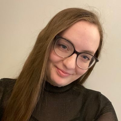 starredhowell's profile picture. 