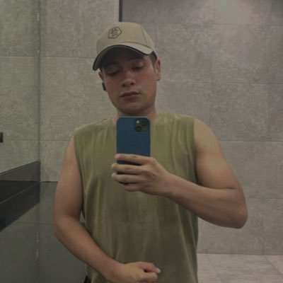 alexrrh_'s profile picture. ⛅️