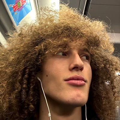 KhaledAmri6082's profile picture. Crypto & music