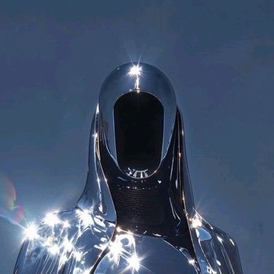 moynlinn's profile picture. 