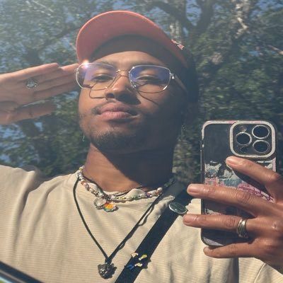 lawhkiPo's profile picture. from da future, you only know my past🏴‍☠️