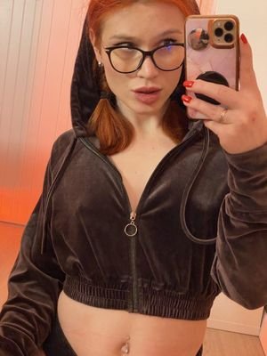 averl_224's profile picture. 🔞+ your favourite Trans girl♀️|Contents available🍆💦🍑|Available for hookup|Looking for a serious relationship|Telegram https://t.co/kRfbELTfNX