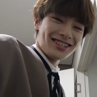 liriofragil's profile picture. la nena es un ángel 𓈒 𓈒 𓈒 ❤︎ ͏ ͏ ͏ ͏