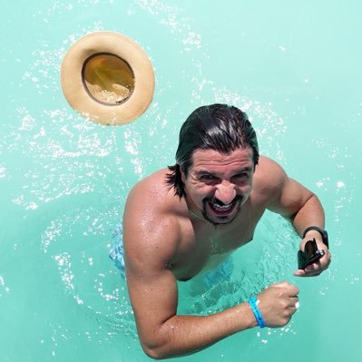 Flavelarde's profile picture. 