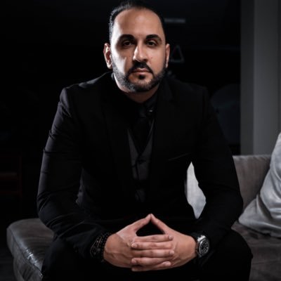 arashrezaeisa's profile picture. Investor | Author of Be Epic ®️