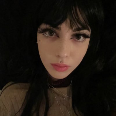 PrincessKyr4's profile picture. ur new religion ♱⃓