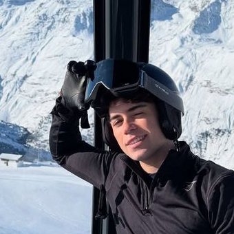 caiojurist's profile picture. Graduando de direito ⚖️ - concurseiro