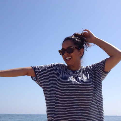 chandni_bee's profile picture. Graphic Designer