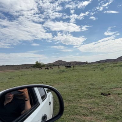 Uriel07_'s profile picture. 