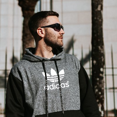 onntarants's profile picture. Vossa mercê é um soez pecuniário caduco do mais baixo quilate, um autêntico patife ignóbil e trafulha que envergonha o bom nome da praça