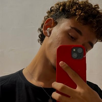 thalyss_ma's profile picture. é o que tem frisson