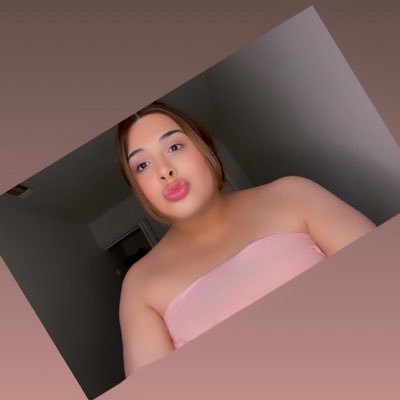 eliemoons's profile picture. 25 🏳️‍⚧️ 🇲🇽 | 👻 moonskiess26 |