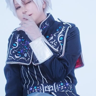 minadukikyou's profile picture. 鏡(きょう) 成人済レイヤー マイペースに活動中。不定期浮上 ※夢腐女子です。古作品に囚われがちヲタク ♡→ジャンプ系 パラライ とうらぶ ツイステ A3! i7 あんスタ 2.5次元 k-pop