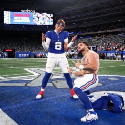 Johnny76105's profile picture. Jesus is King ✝️ Giants, Knicks, Yankees, fan