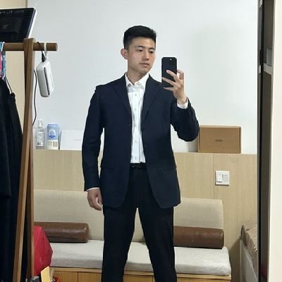 Lisablueeye's profile picture. 公务员！182/70/32 ，不要太多过问我的工作谢谢！喜欢的私信聊骚什么都可以 本人不是MB不是网黄也不差这点钱无需门槛 #真城交友其他一却免谈🤝@liu599522