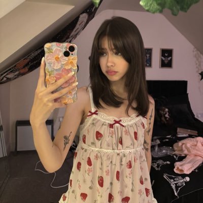 HelloItsAnnabel's profile picture. DM me if you’re a real one
