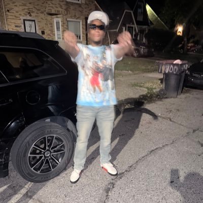 OtwVon's profile picture. LLR👼🏽 LLJ👼🏾 LLM👼🏽 Fuck with no ni**as we don’t need no friends we gone get money