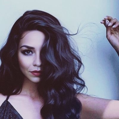 Demetc_'s profile picture. ᴬğᶻıᵐᵈᵃⁿ çıᵏᵃⁿ ᵏᵘˡᵃğıⁿᵃ ᵐı ⁱˢᵃᵇᵉᵗ ᵉᵗᵐⁱʸᵒʳ?