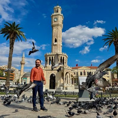 ZamansizHarp's profile picture. Susup tepki çekmemek bi türlü yatmaz aklıma. Fikrim özgürdür hiç kimsenin yatmaz altına