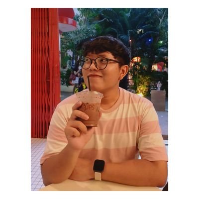 kcinah's profile picture. half human and half deer