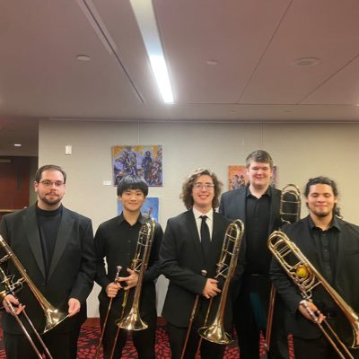 zzzposa's profile picture. 洗足音大 trombone