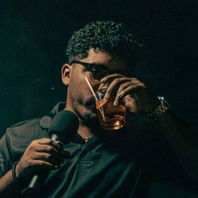 medicencarrion's profile picture. IG: medicencarrion | Aveces escribo cosas graciosas