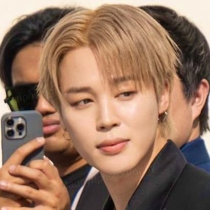 NORAPALMA14's profile picture. Forever we are young 💜