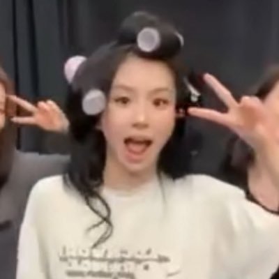 MIRAE_RUNNINGUP's profile picture. - 𐔌 . ⋮ finn .ᐟ ֹ ₊ ꒱ bluu/bluuself 𝜗ৎ agender જ➴ ⛧ audhd - bipolar ⸝ ibf / ifb ⸝ nonsharing @shmarkyboo yume - jm not a spawnjst
