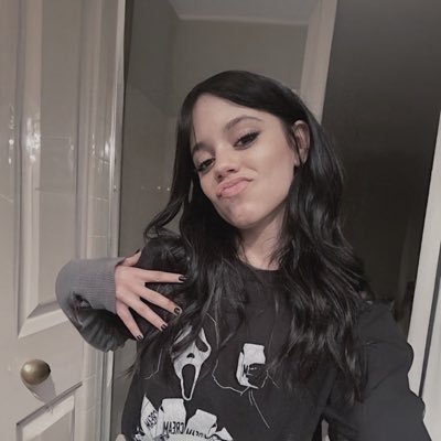 PlSCESSZN's profile picture. ⋆˚࿔ i don’t bite, but it’s better not to trust me ⊹ ࣪ ˖